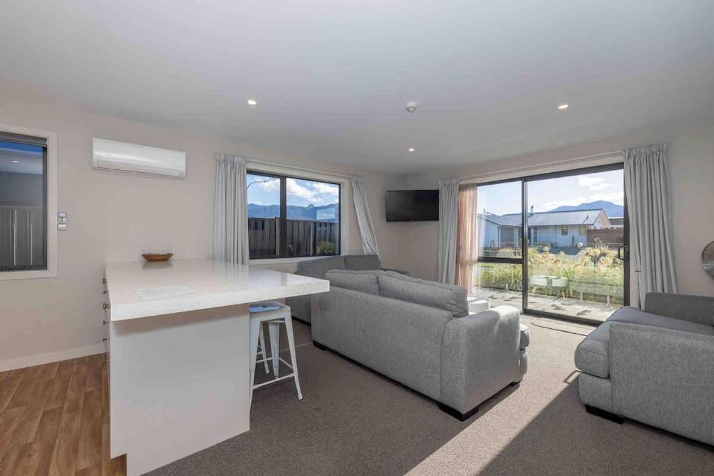 Great Views From New 2 Bedroom Apartment Te Anau Exteriér fotografie