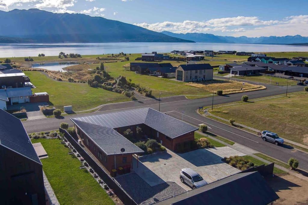 Great Views From New 2 Bedroom Apartment Te Anau Exteriér fotografie